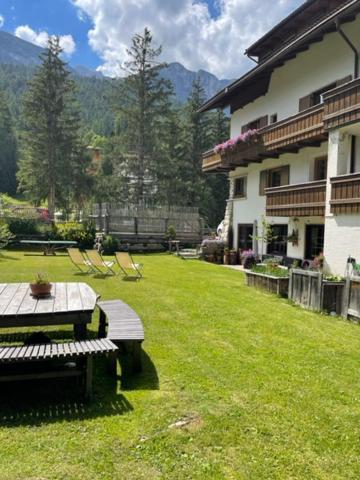 Lamiri Bed & Breakfast Badia  Exterior foto