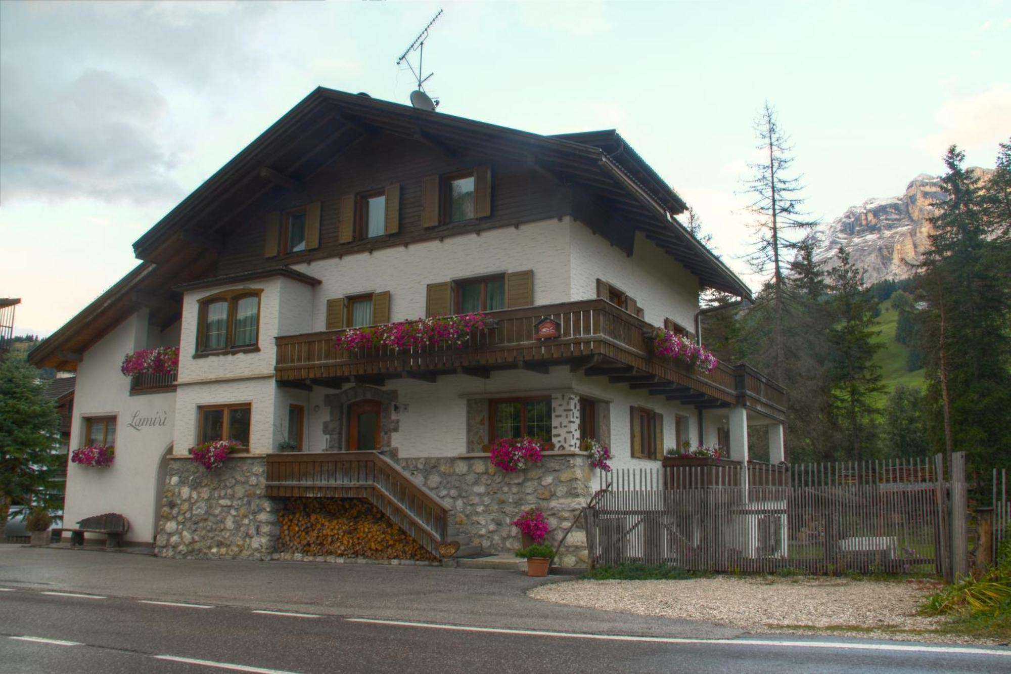 Lamiri Bed & Breakfast Badia  Exterior foto