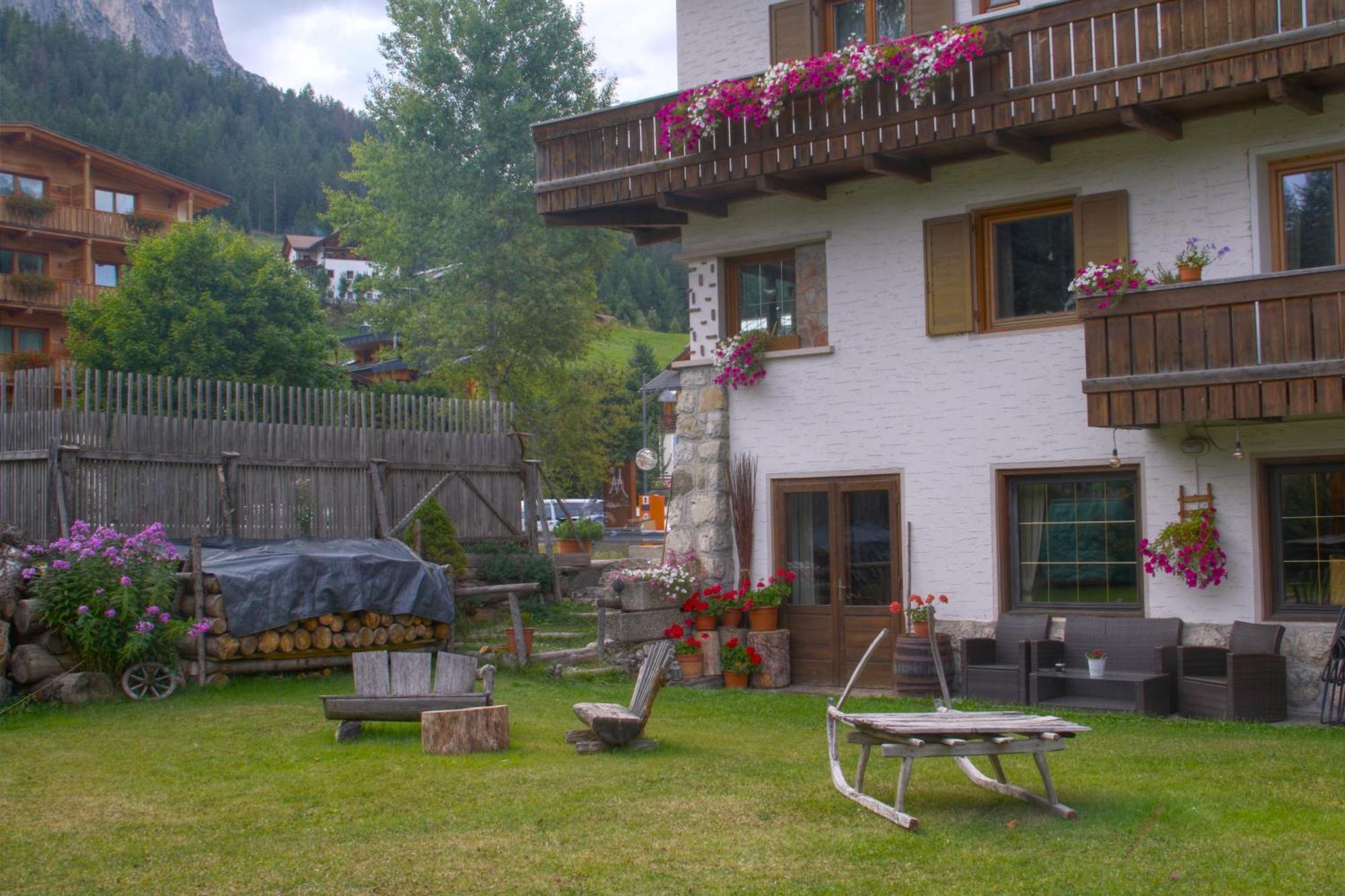 Lamiri Bed & Breakfast Badia  Exterior foto